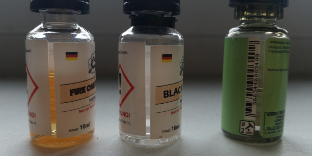 Was ich bisher geraucht habe: Links 12mg/ml, Mitte 6mg/ml, rechts 0mg/ml. Foto: Ulf Schleth